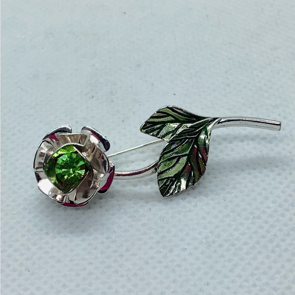 Vintage Brooch Pin Signed Avon Green Single Rose Flower Birthstone 1.5”